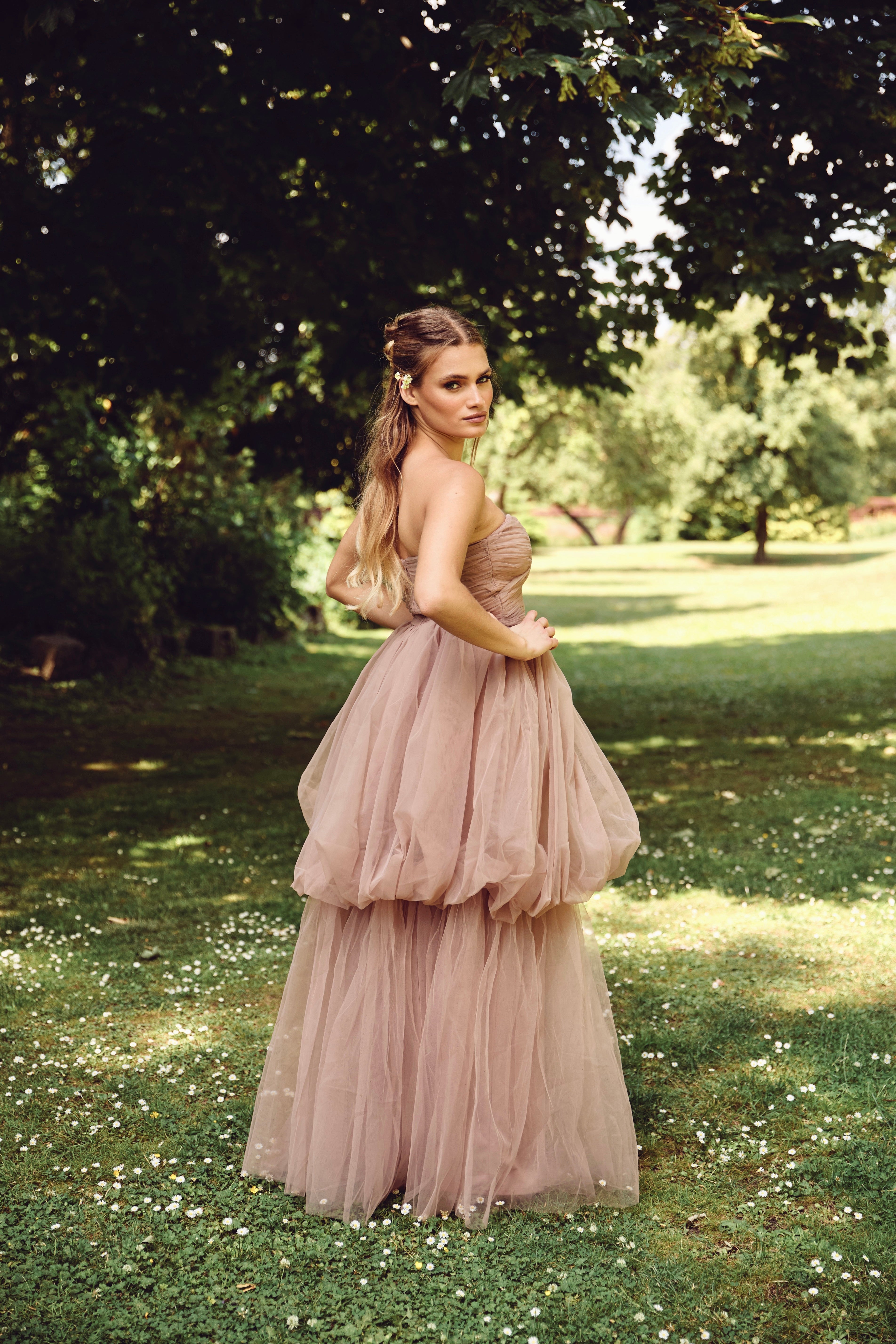 Nala Tulle Strapless Maxi Dress in Taupe UK12 / Taupe Nala Tulle Strapless Maxi Dress in Taupe UK12 / Taupe