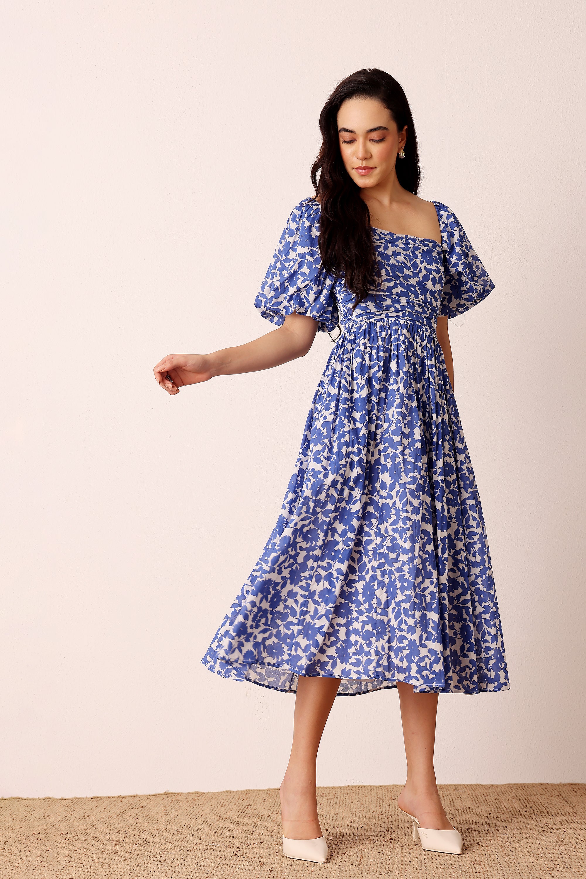 Lana Puff Sleeve Cotton Midi Dress in Blue Leaf Print