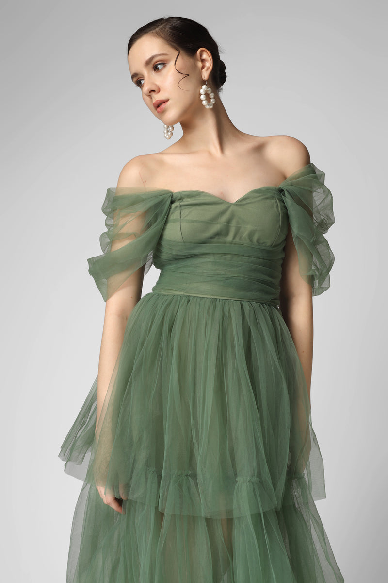 Sydney Off Shoulder Tulle Maxi Dress in Emerald Green – Lace & Beads