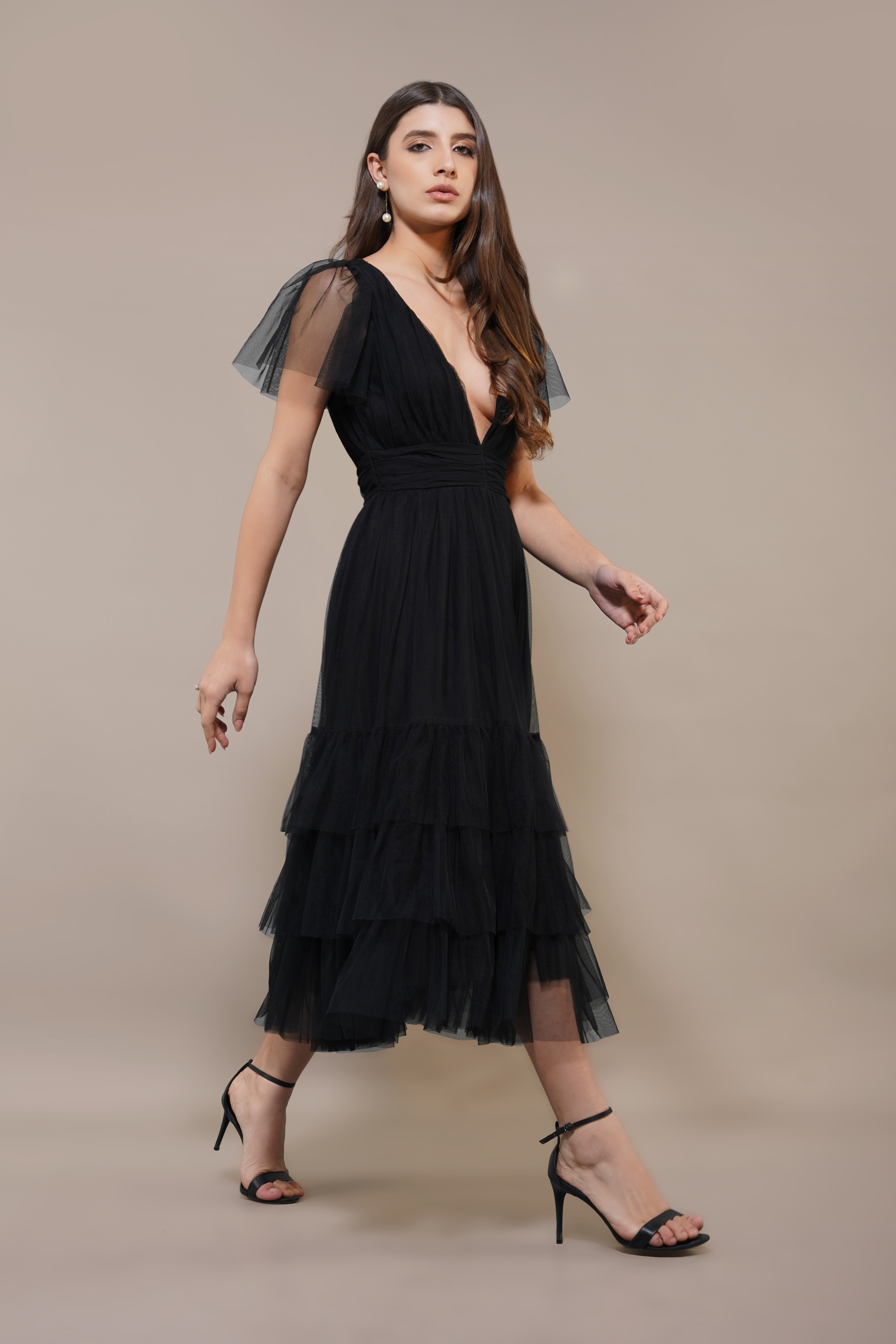 Madison Black Tulle Bridesmaid Midi Dress UK6 / Black Madison Black Tulle Bridesmaid Midi Dress UK6 / Black