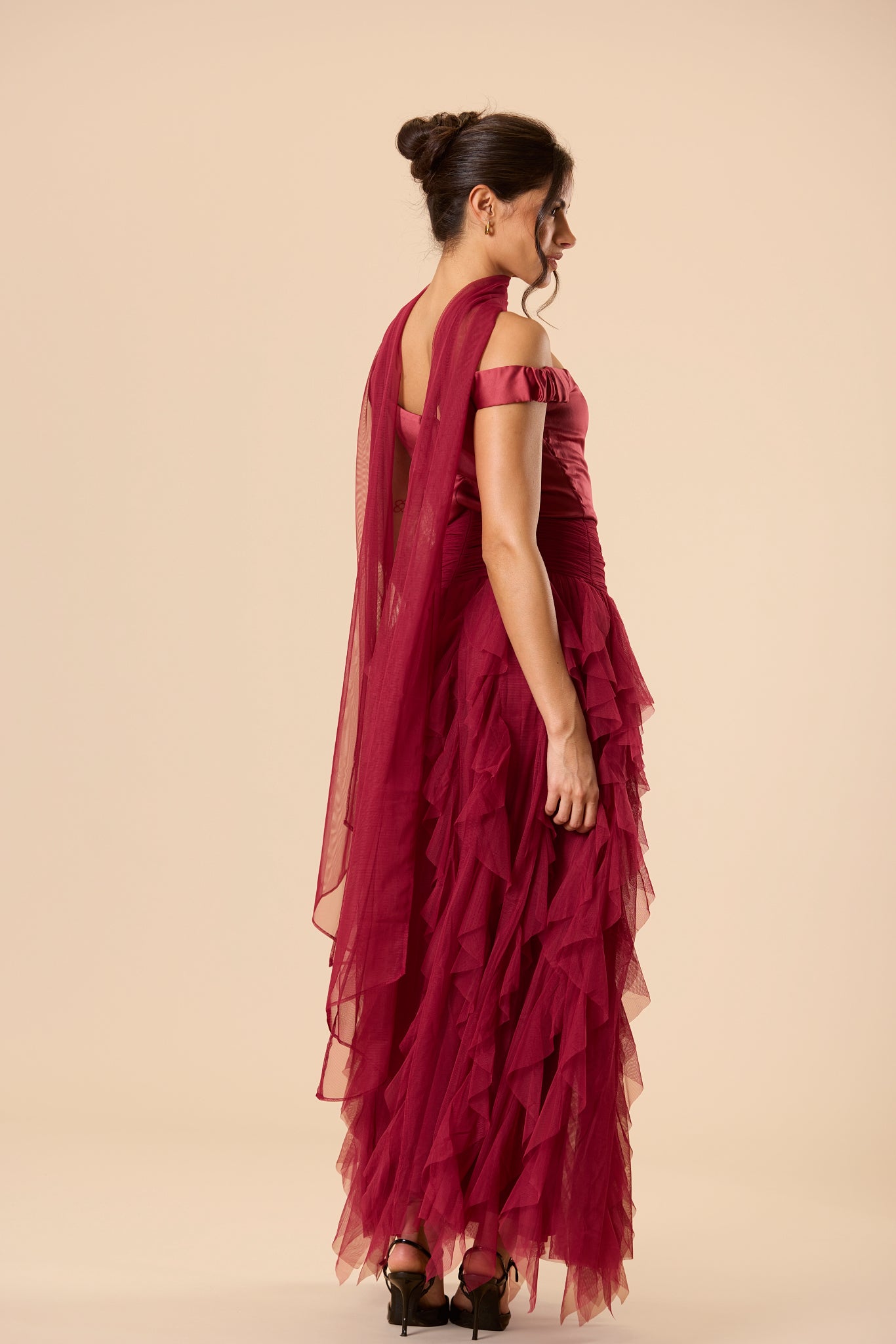 Shauna Off Shoulder Maxi Dress with Scarf in Raspberry