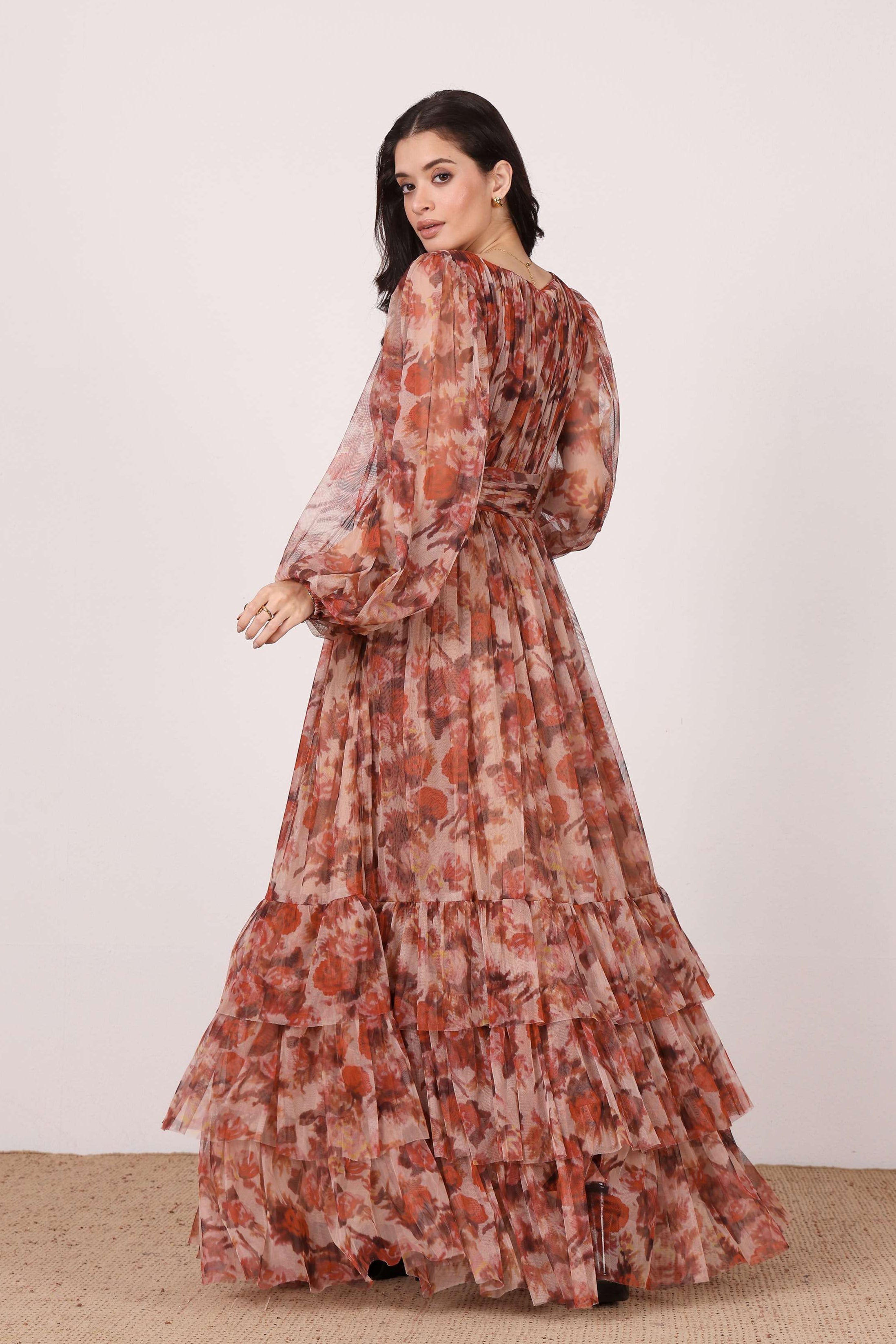 off white dress long sleeve White Chiffon Maxi Dress with Flared Skirt and Keyhole Neckline – Xiaolizi